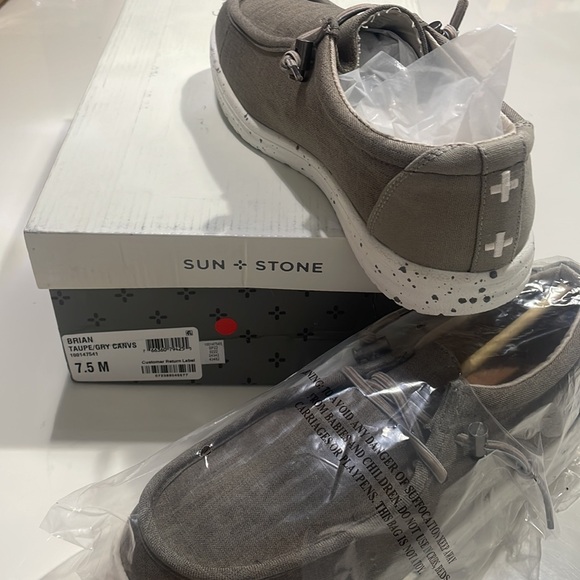 Sun+Stone grey canvas sneaker - Picture 3 of 3